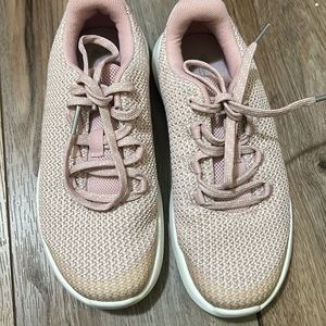 Kids under armour shoes size 3